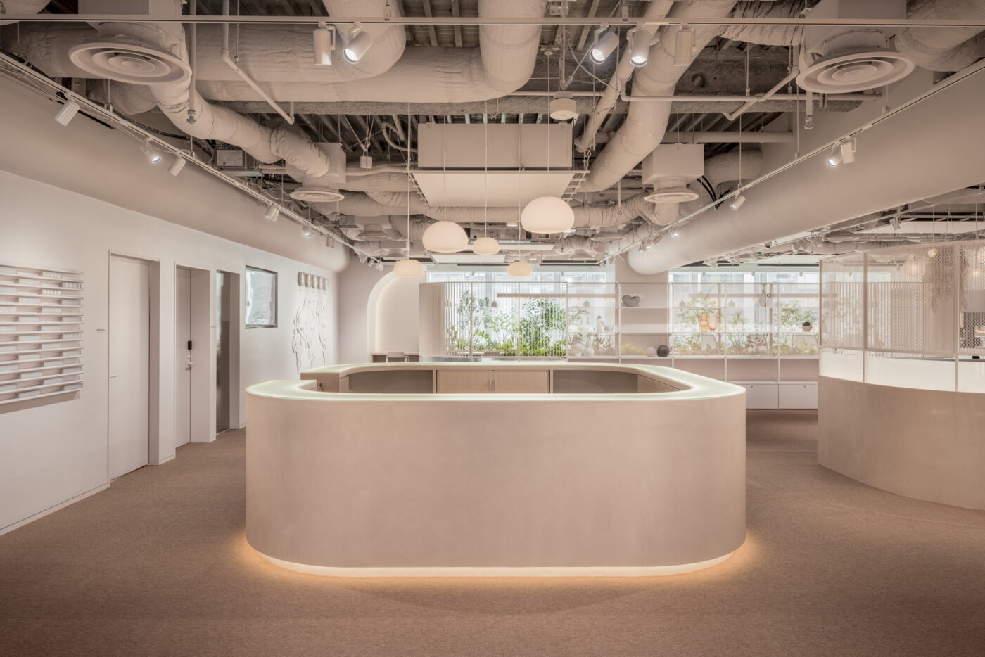 Business-Airport Sakuragaoka